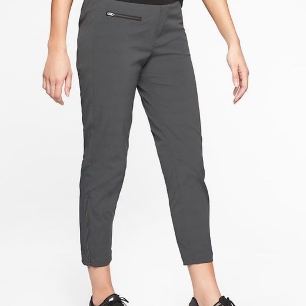 Athleta Trekkie crop pants, 10 Tall, Olive Arbor
